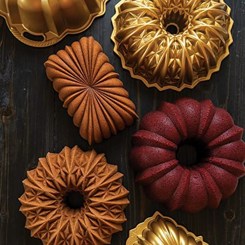Himmlische Backform Cut Crystal Bundt Aluminium Gold