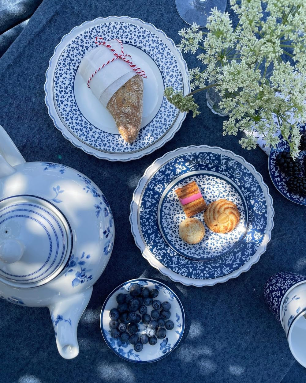 Wunderschöne Tasse von Laura Ashley aus Porzellan
