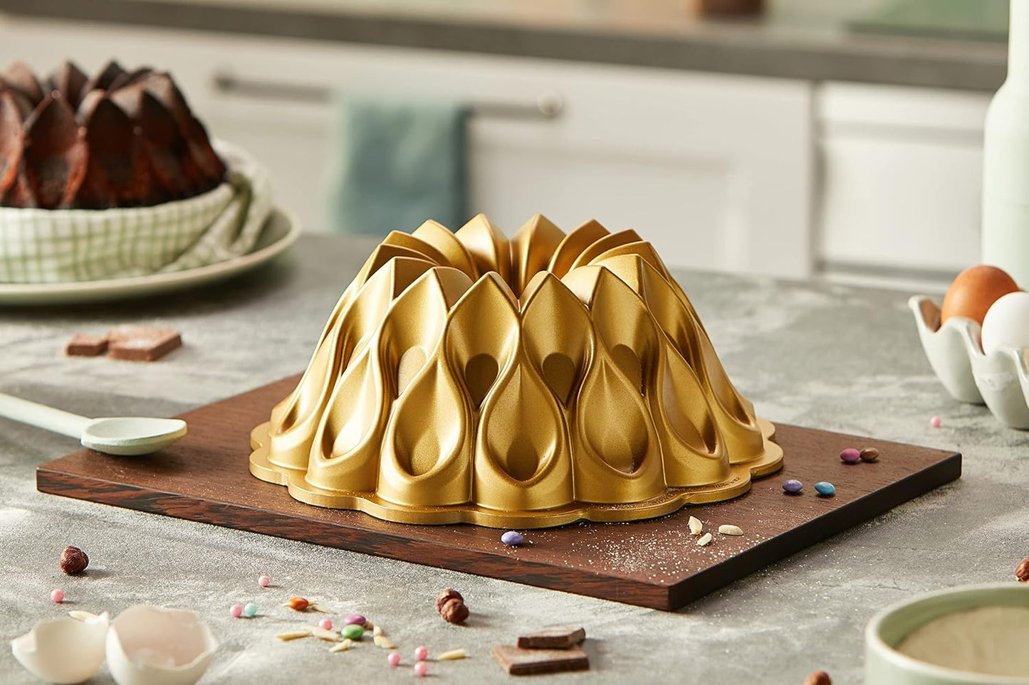 Himmlisch schöne Backform Golden Crown