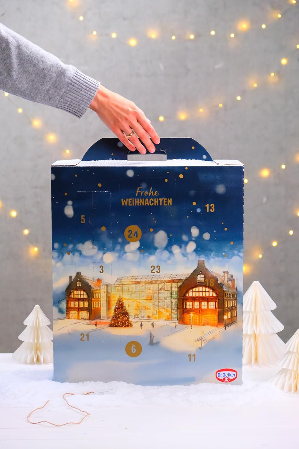 Adventskalender 2025 Gefüllt Mit Produkten in Originalgröße – Streng Limitierter Weihnachtskalender Mit 18 Food Und 8 Non-Food Artikeln – Eine Besondere Geschenkidee - Über 3 Kg Gewicht